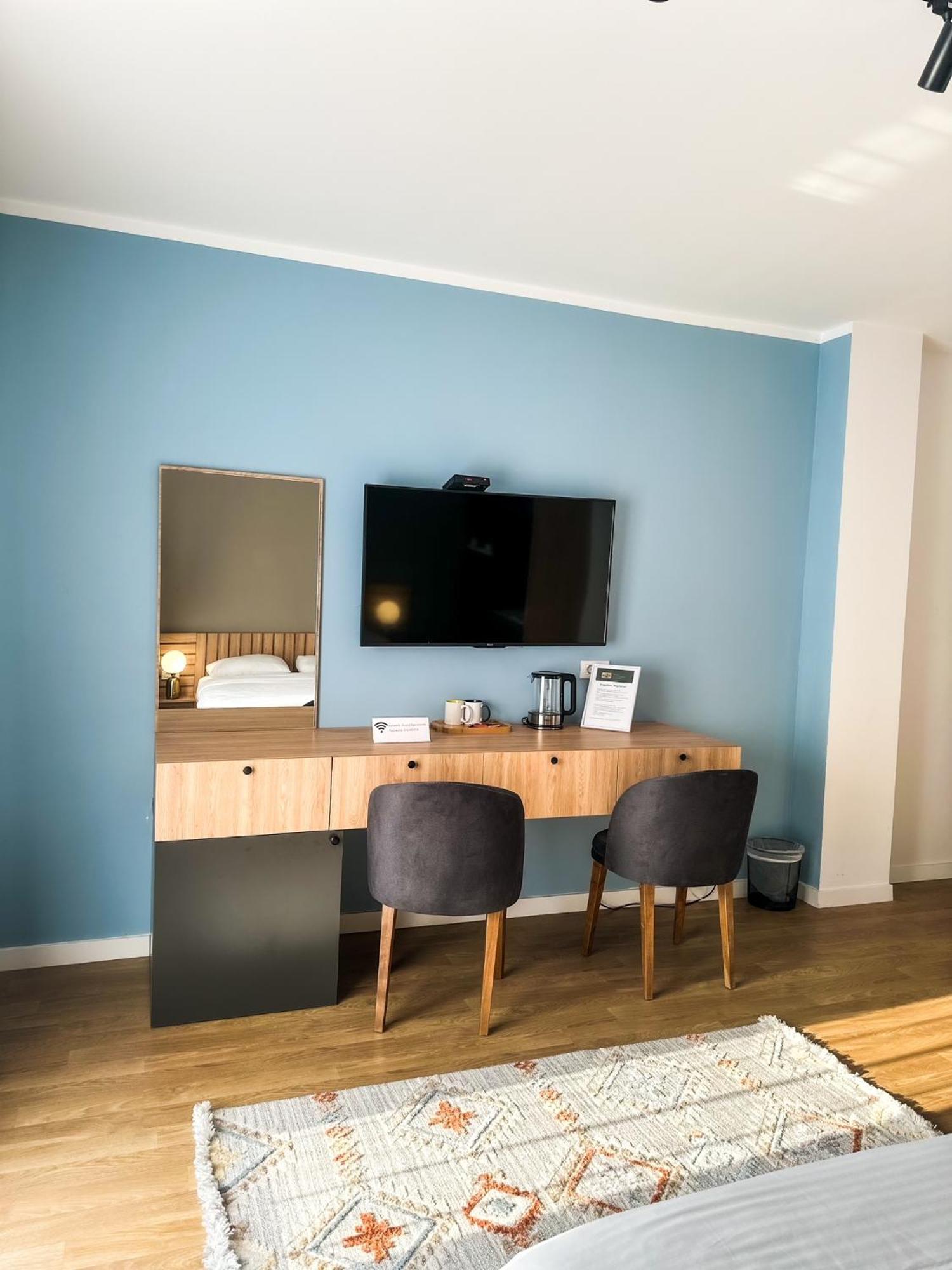 Grand Apartments Prishtina Pristina Buitenkant foto