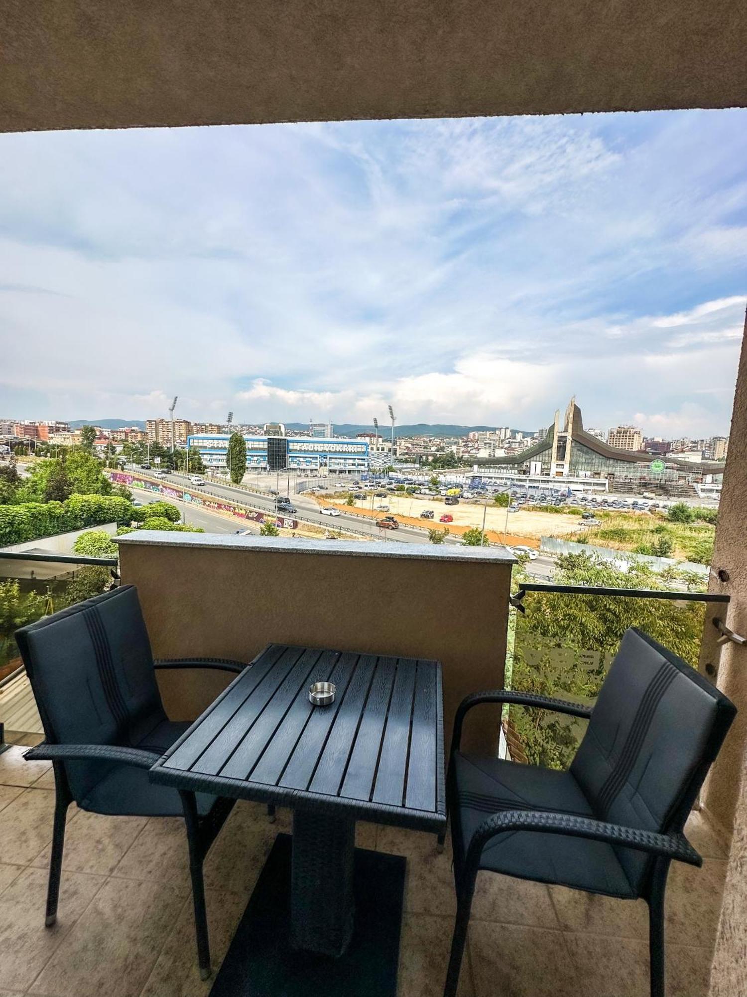Grand Apartments Prishtina Pristina Buitenkant foto