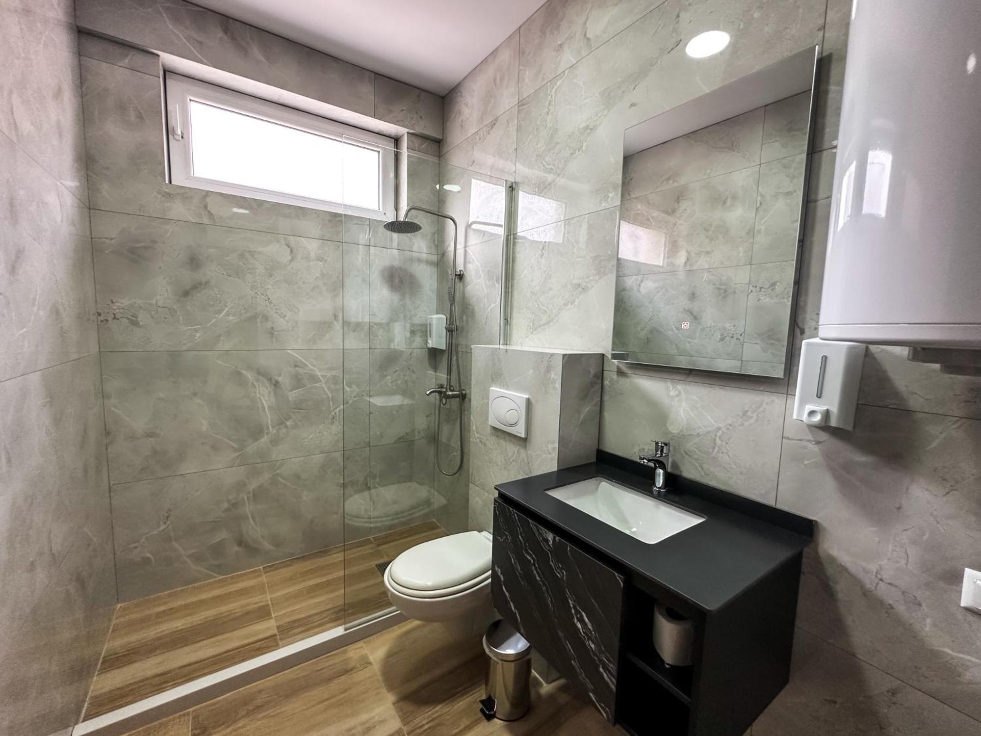 Grand Apartments Prishtina Pristina Buitenkant foto